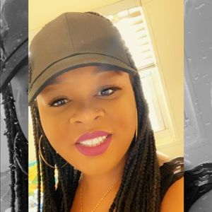 Meet your Posher, Camille